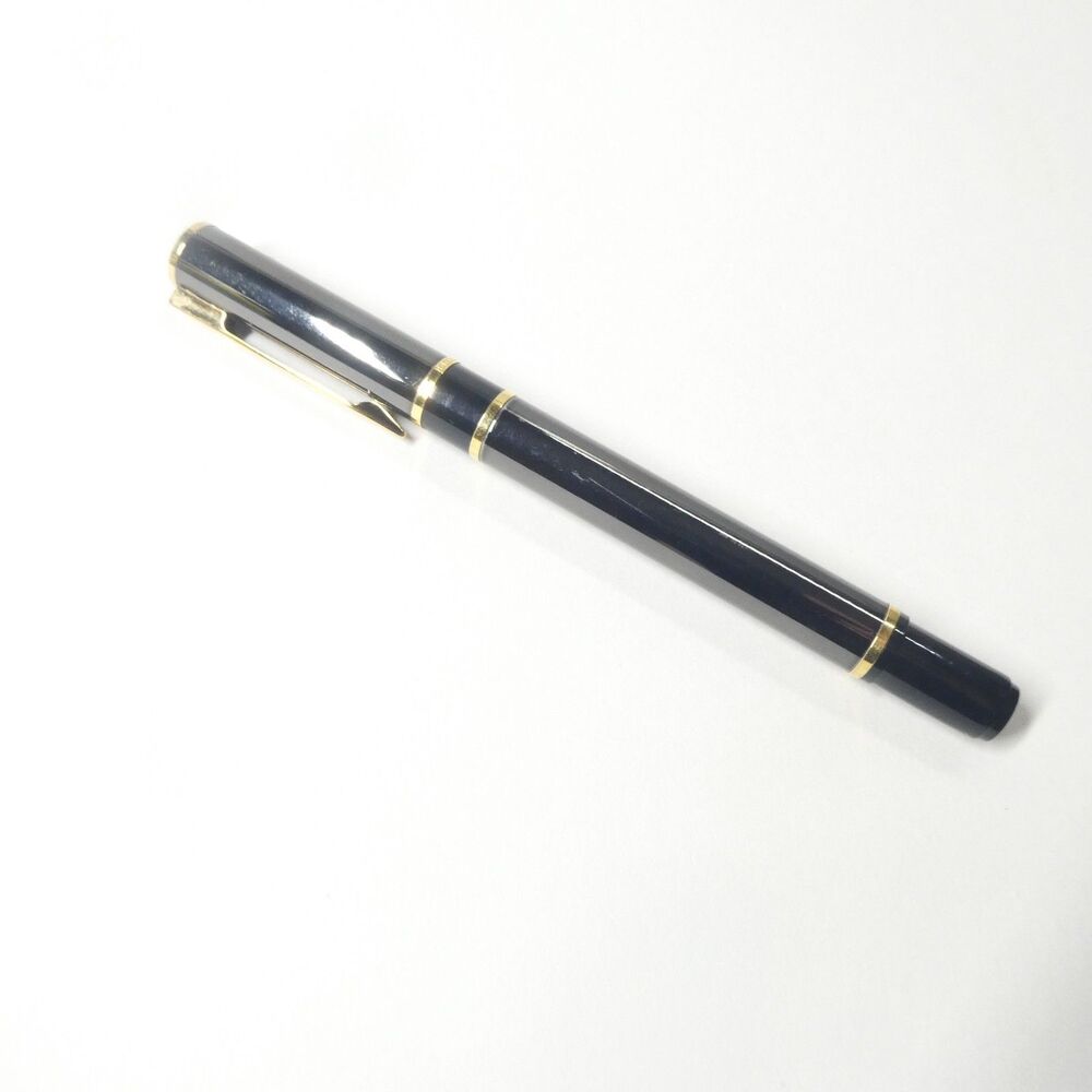 Waterman Laureate Fountain Pen France w/ F Nib - Black & Gold
